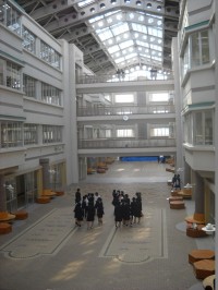 Conhecendo uma escola colegial japonesa